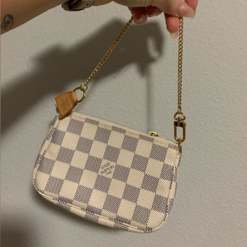 Louis Vuitton Cream and Gray Checkered Wristlet